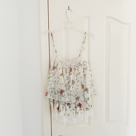LC Lauren Conrad Tops - LC Conrad Cream Lace Butterfly Sleeveless Blouse